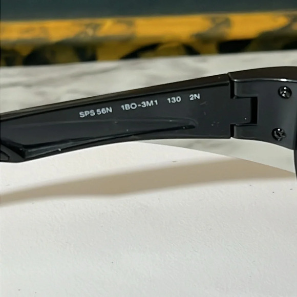 PRADA MENS/WOMENS AVIATOR SUNGLASSES WITH HARD CASE - Picture 14 of 16